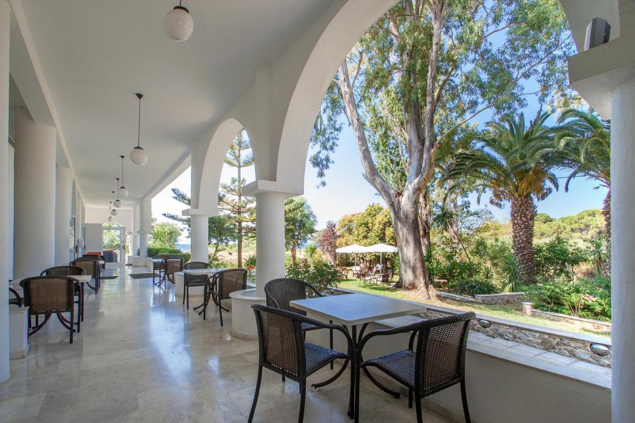 Arco Platanias (Skiathos)